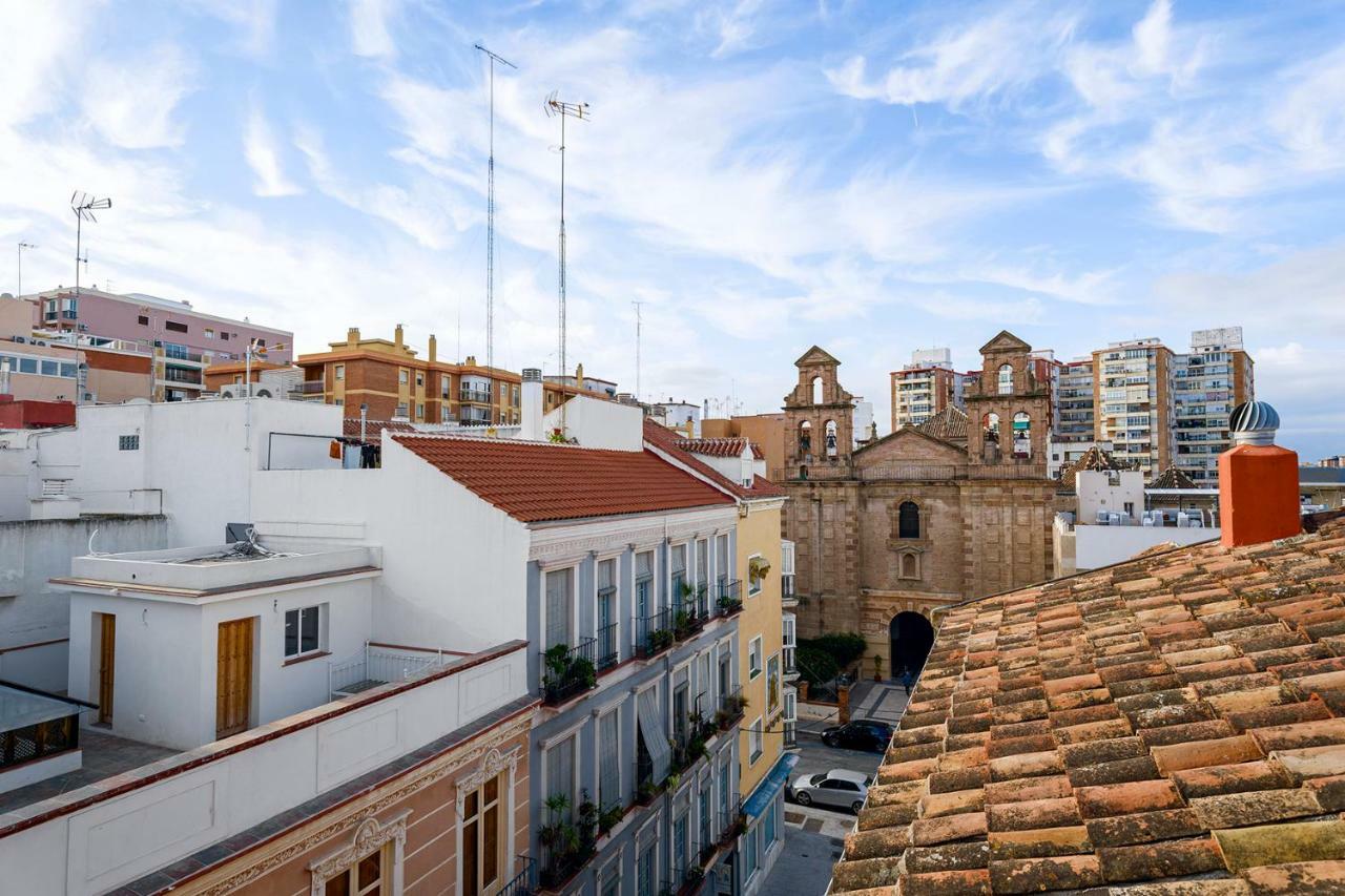 Apartamento Lujo Ancha Del Carmen Малага Экстерьер фото